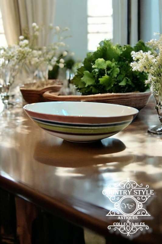 Salad or serving bowl