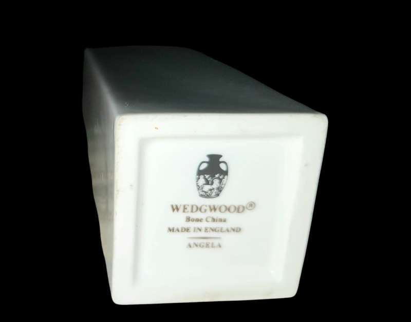 Vintage Wedgwood Angela Posy Vase