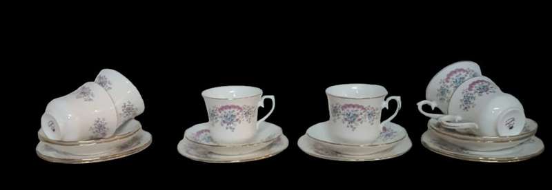 39 PC Queen Anne Set .
