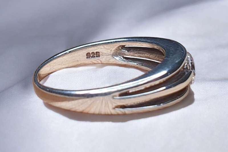 Sterling Silver 925 ring, clear stone Size O/P