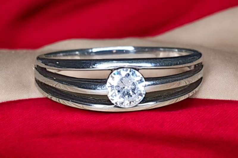 Sterling Silver 925 ring, clear stone Size O/P