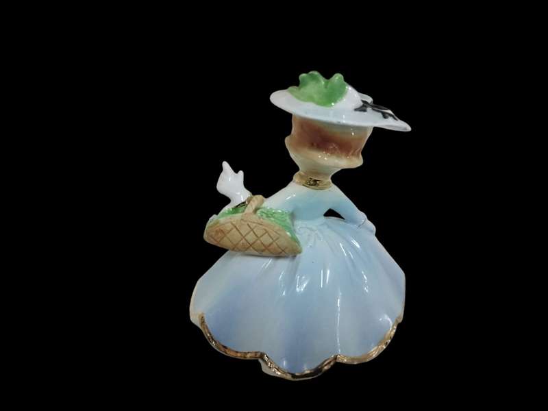 SONSCO Girl figurine