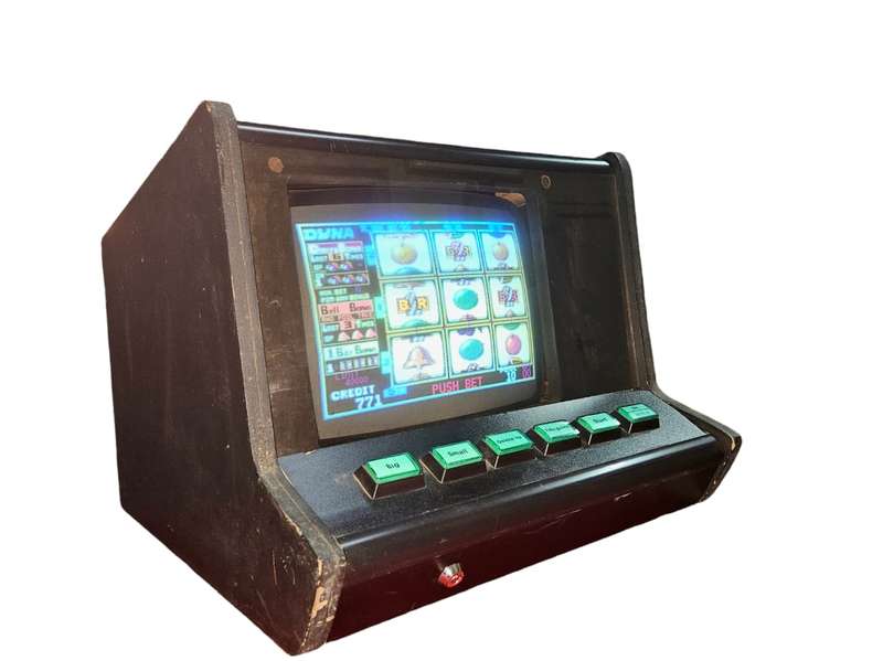 Vintage Tabletop Cherry Master