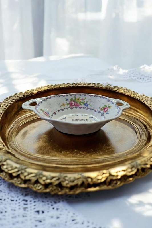 Royal Albert Petit Point bon bon dish