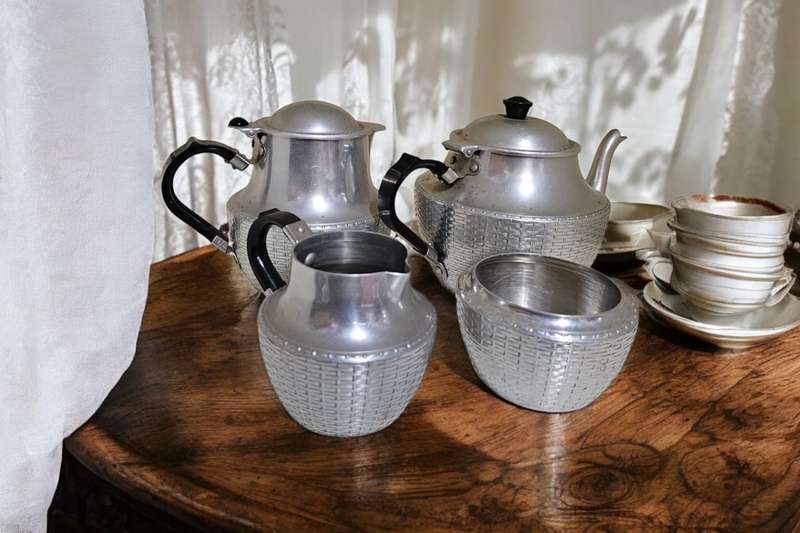 Wikka Ware tea and coffee set