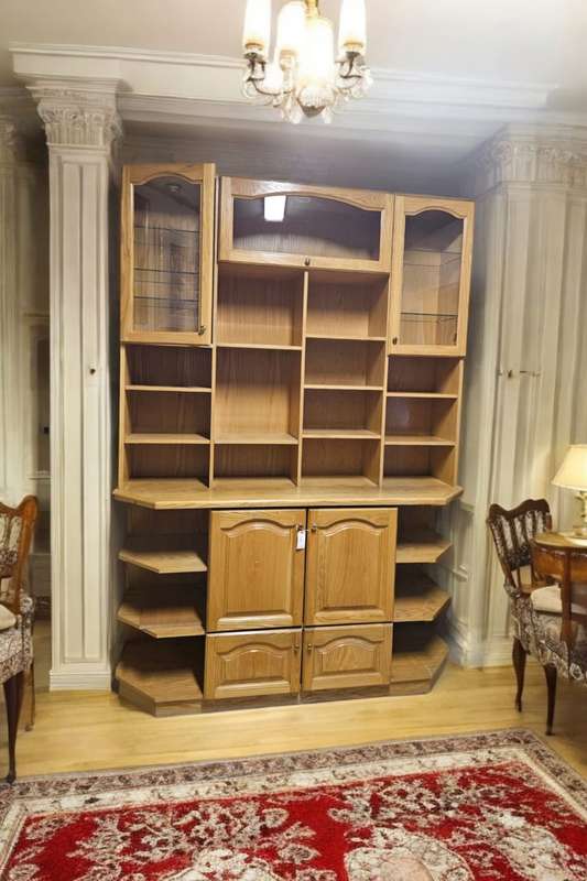 Oak display Cabinet / Bookshelf
