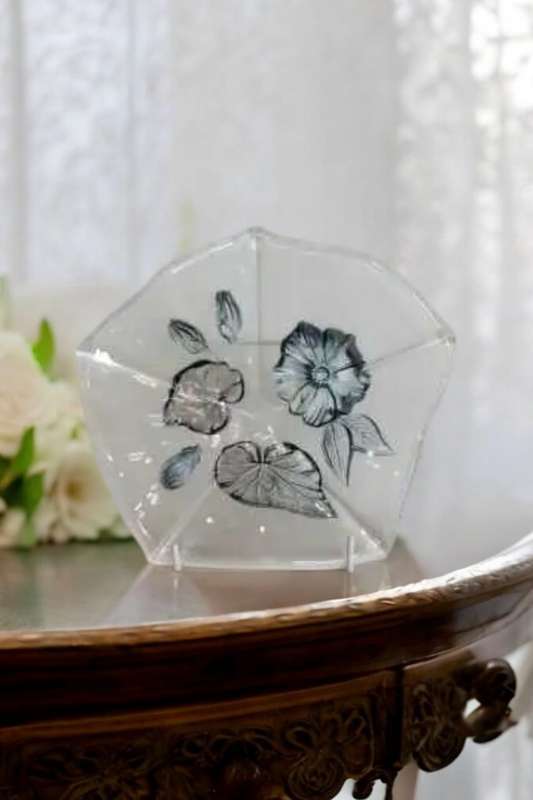 Mikasa Crystal Calypso Serving Bowl