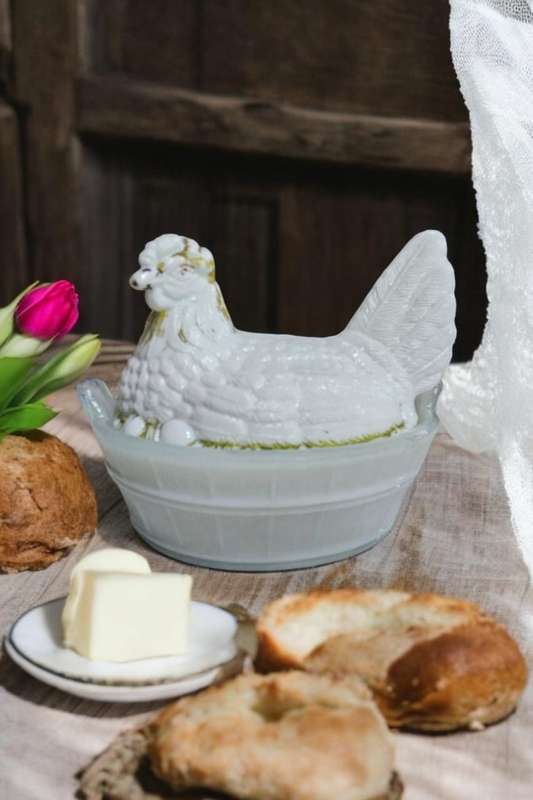 Milk Glass Hen On Nest C1940