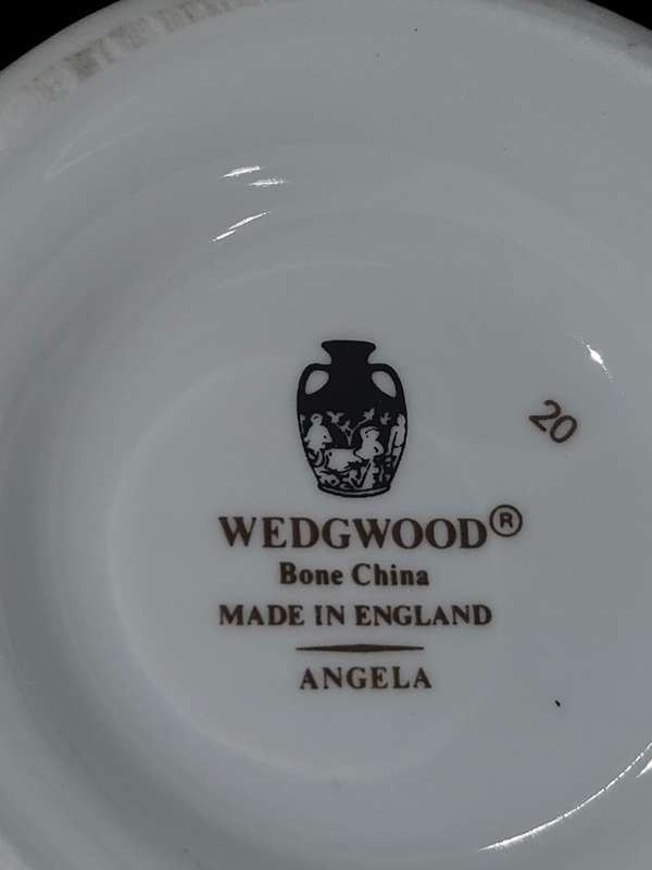 Vintage Wedgwood Angela Posy Vase