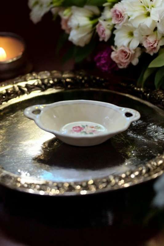 Royal Albert bon bon dish