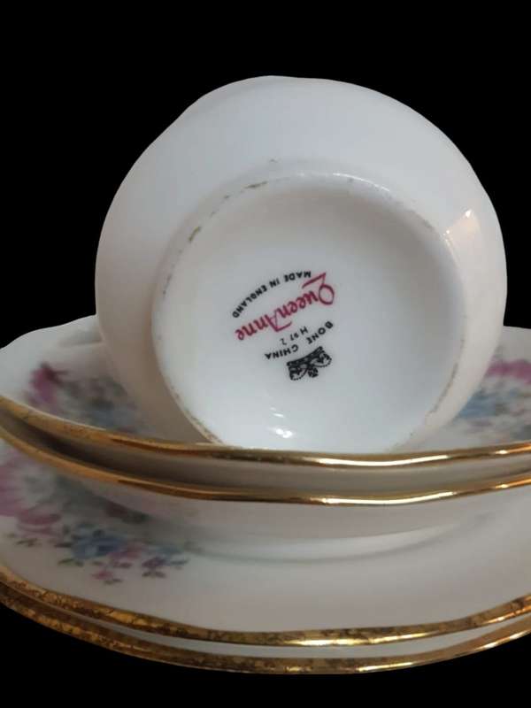 39 PC Queen Anne Set .