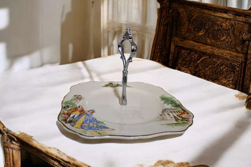 J & G Meakin Cake Plate Sunshine - England
