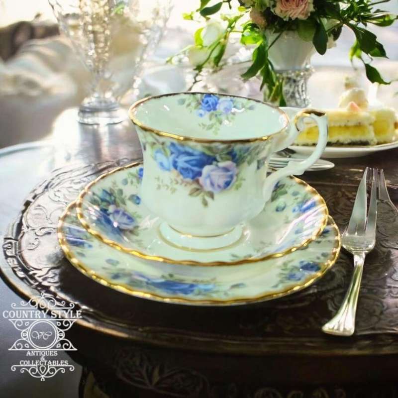Royal Albert Moonlight Rose 1987 Trio
