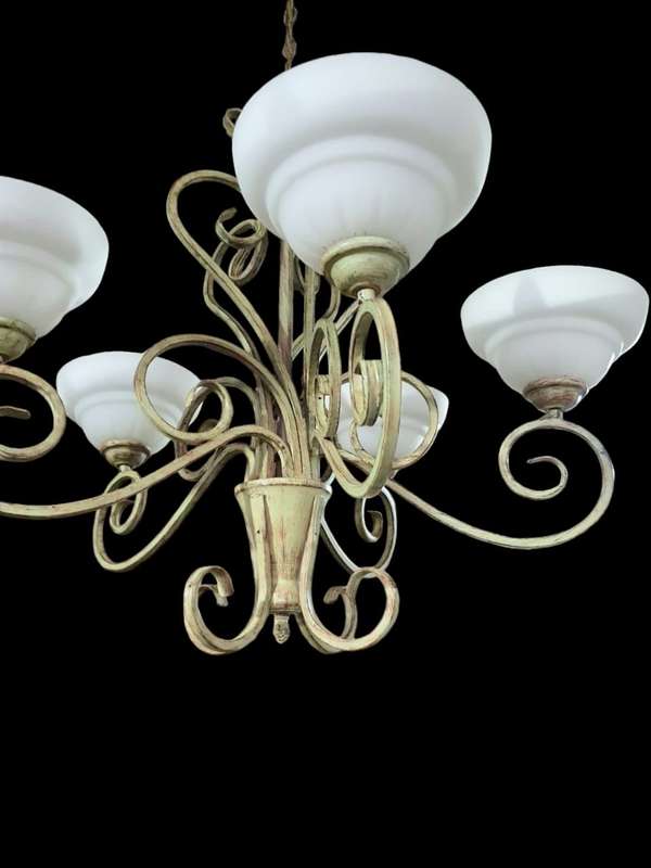 5 - Light Classic / Traditional Chandelier
