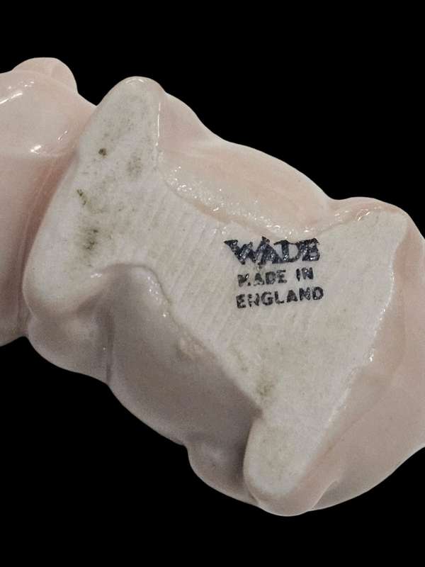 Wade Piglet Whimsies Miniature