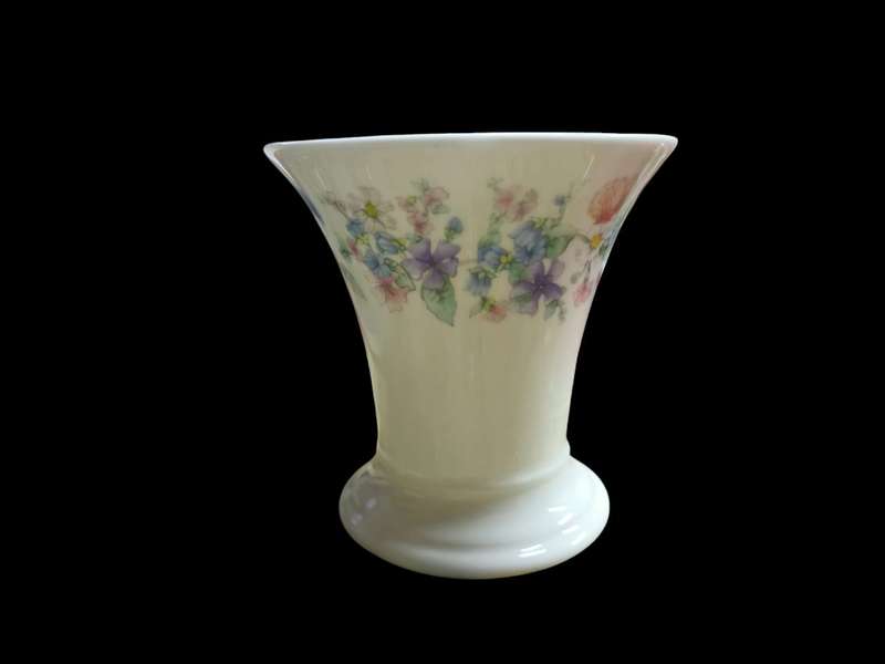 Vintage Wedgwood Angela Posy Vase
