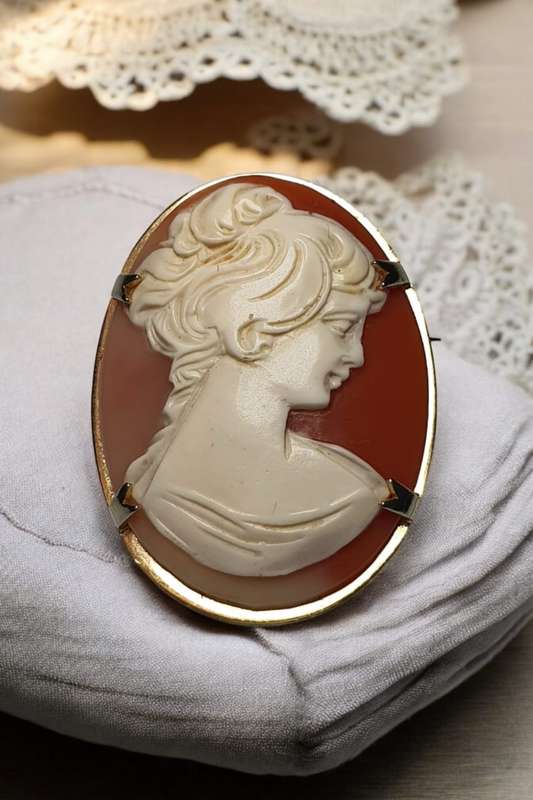 Vintage Cameo Pendant and Brooch