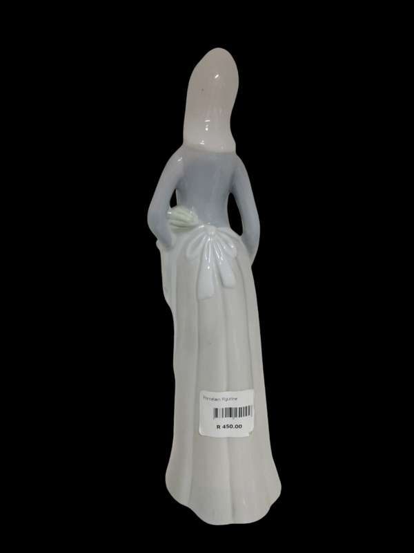 Lladro Style figurine