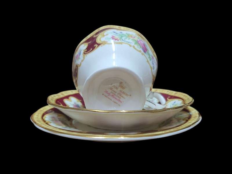 Royal Albert Lady Hamilton 23-piece tea set