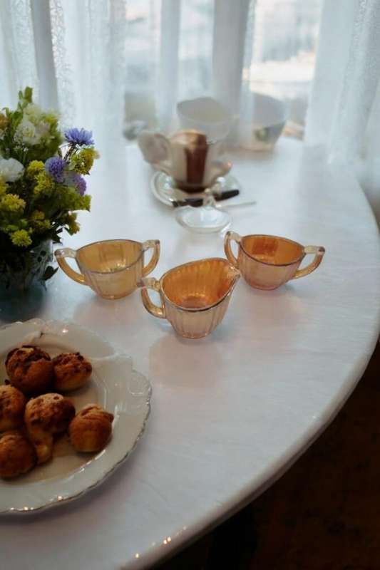 Carnival Glass Open Sugar Bowl & Creamer Pitcher