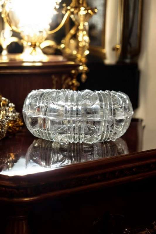 Vintage pressed glass trinket box