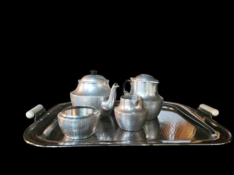 Wikka Ware tea and coffee set