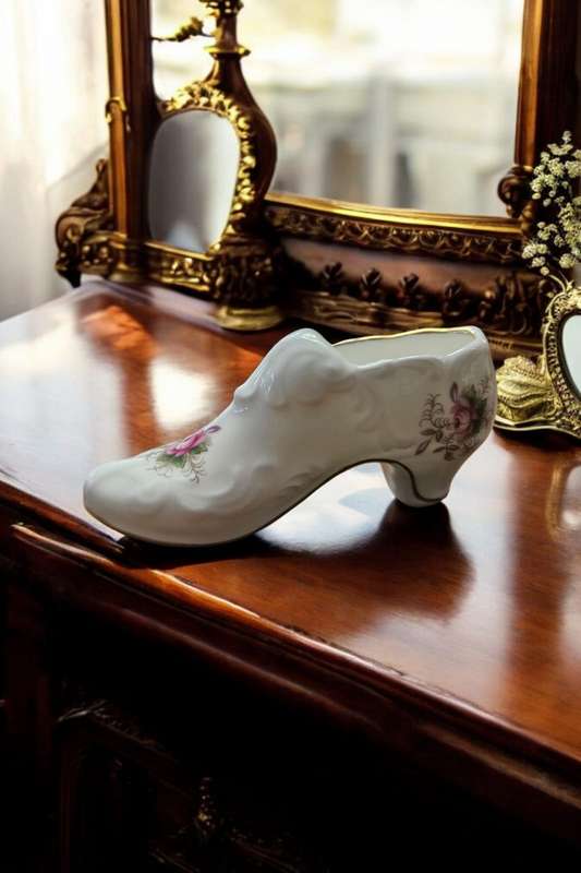 Royal Albert Lavender Rose Miniature Shoe