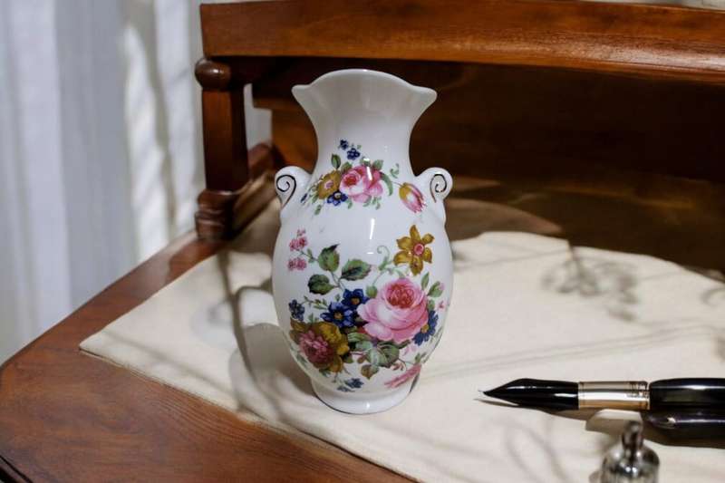 Crown fine china floral vase