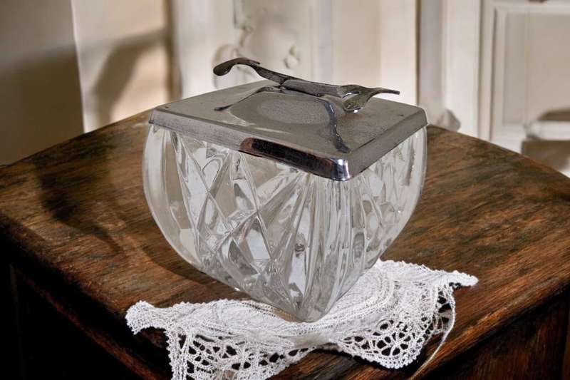 Silverplated/Glass sugar bowl
