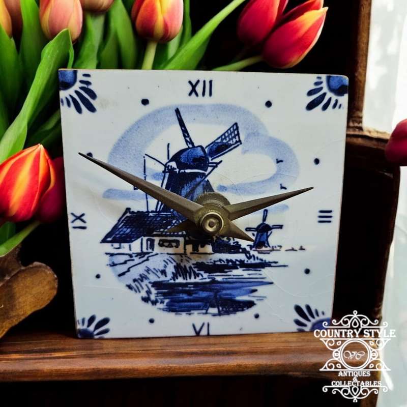 Delft Wind up Clock