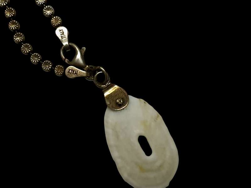 Sterling Silver Bracelet with a shell