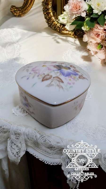 Heart Shaped Porcelain Ring/Trinket Box