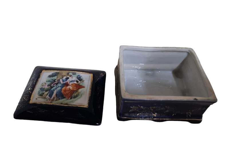 Winco Porcelain Limoges Style Ring Box/Trinket Box,
