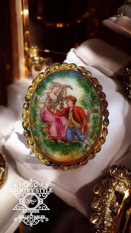 Limoges style Brooch from Czechoslovakia