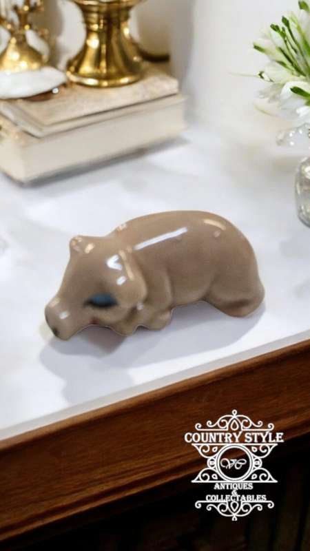 Wade Piglet Figurine Wade Whimsies Miniature