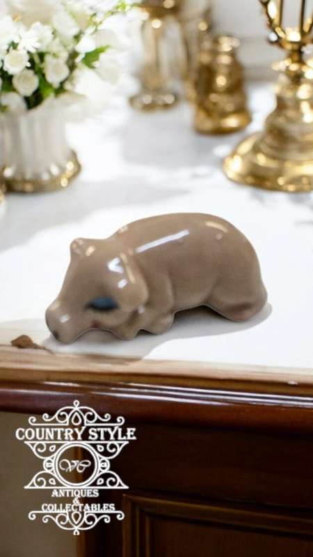 Wade Piglet Figurine Wade Whimsies Miniature