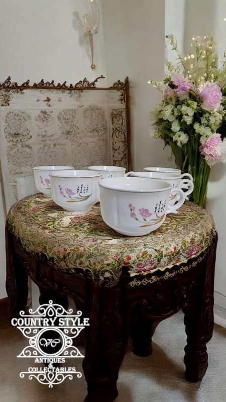 Six Chinese tea cups