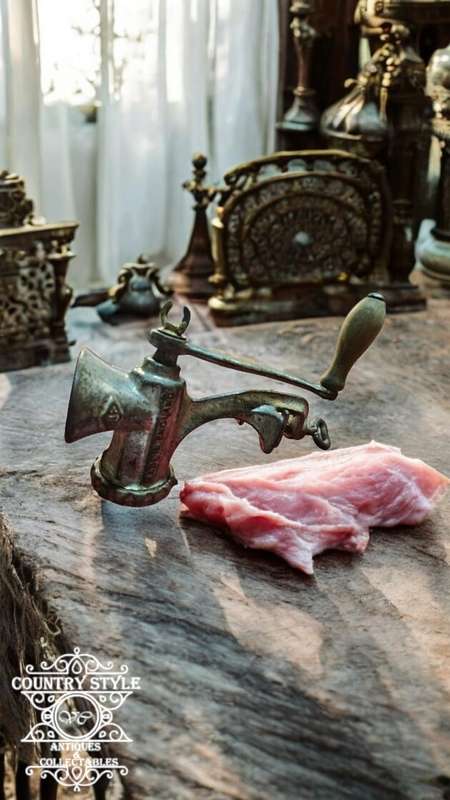 Vintage Nr5 Meat Mincer made in England