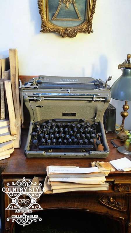 Thompson & Hogg Typewriter