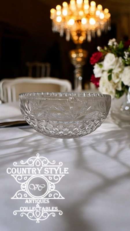 Vintage crystal cut glass fruit bowl