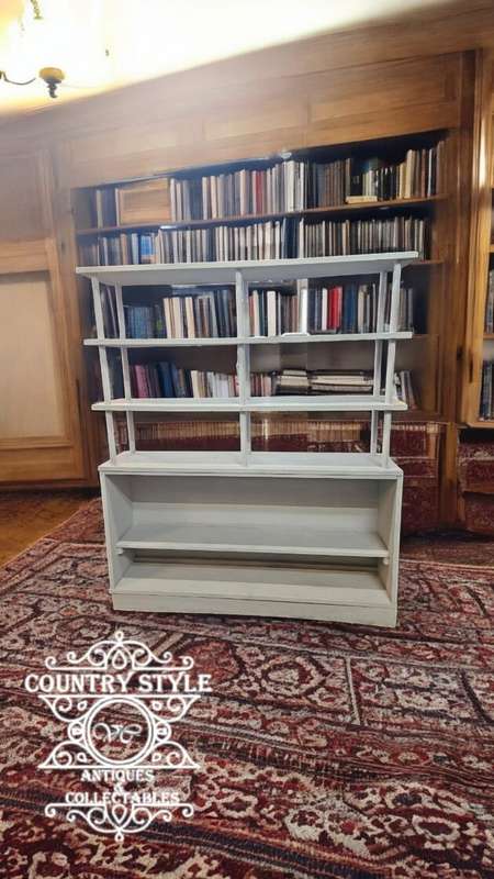 White Shelf