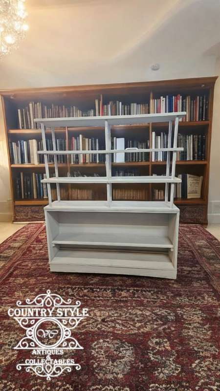 White Shelf