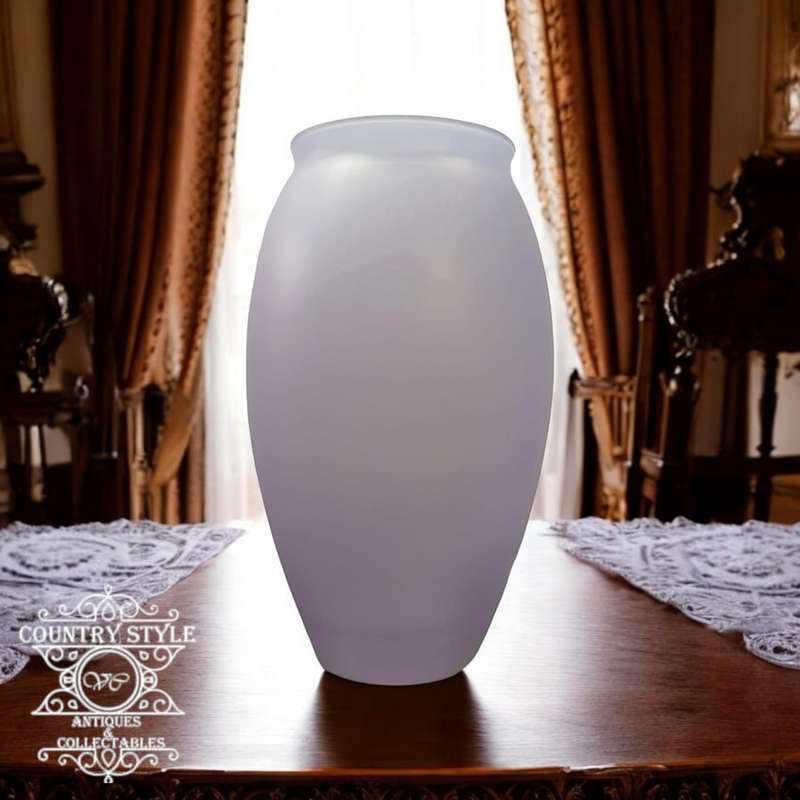 Light Lilac Flower glass vase