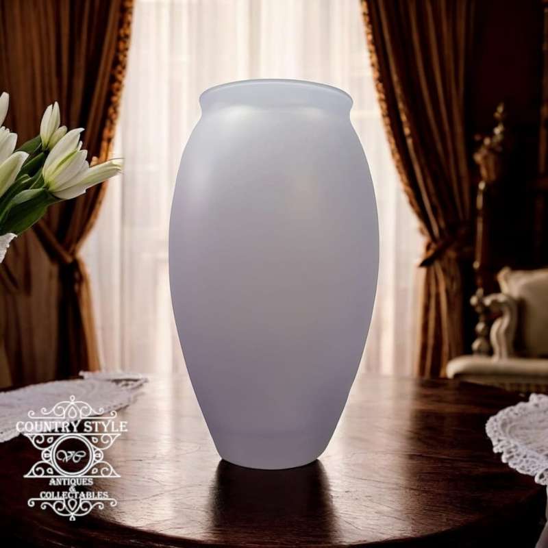 Light Lilac Flower glass vase