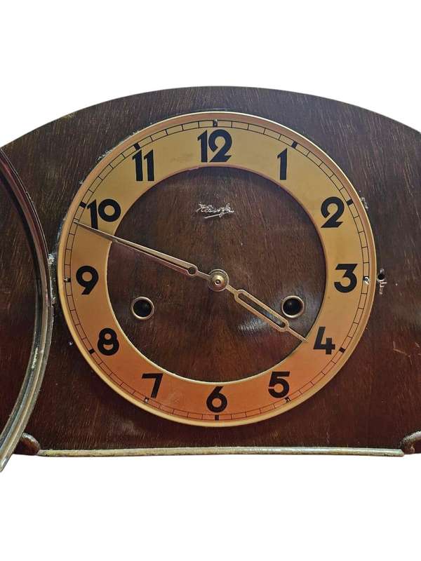German-made Kienzle mantel clock