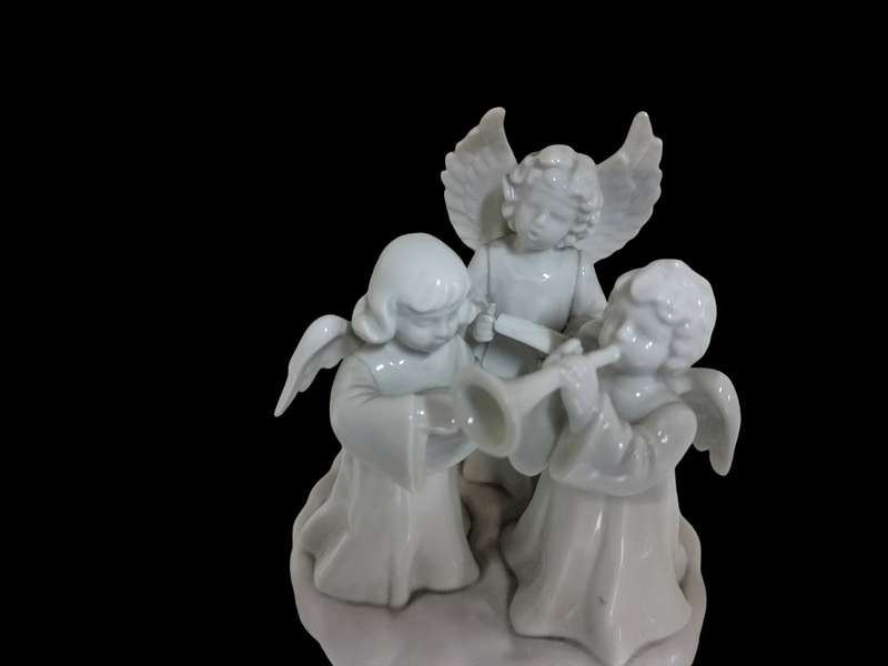 Vintage Porcelain Musical Angels Music Box