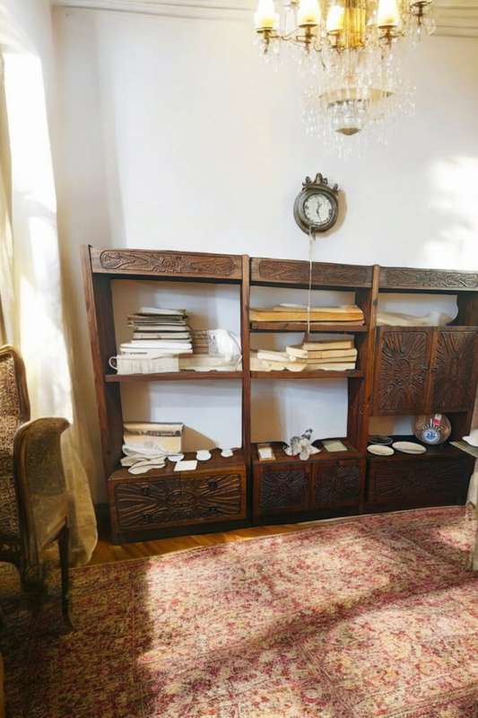 Retro Carved Wood Bookshelf