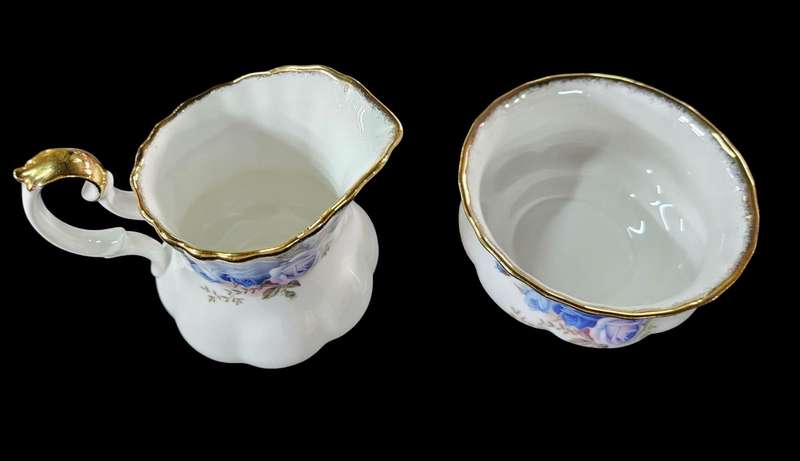 Vintage Moonlight Rose 1987, 22 Piece Tea Set