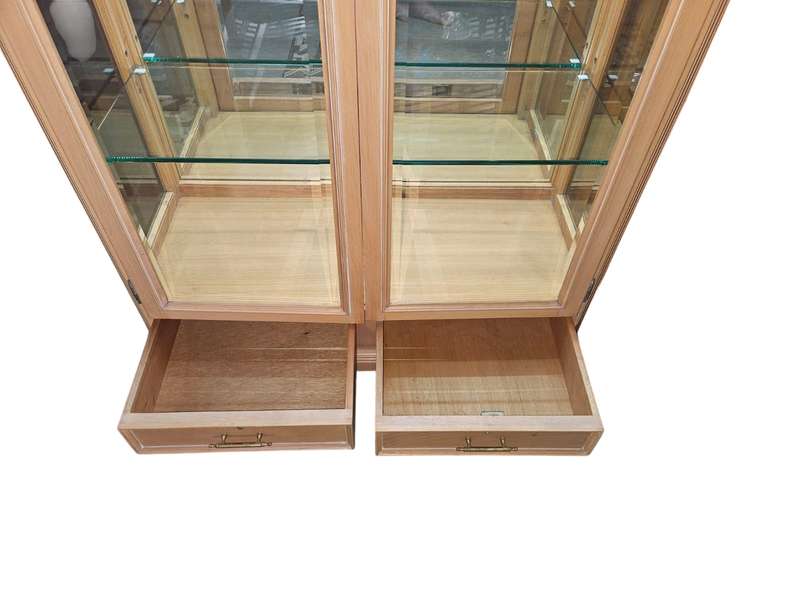 Hartmann Kepler Display Cabinet