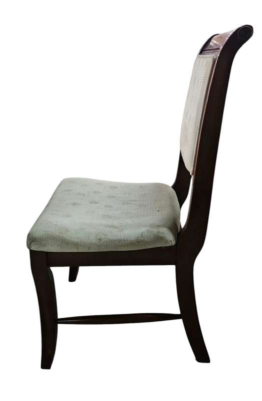8-seater extendable dining room table